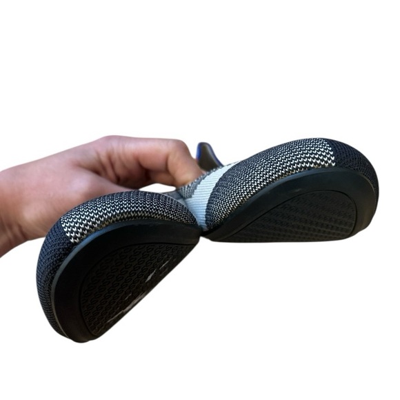 Rothy's Black and White The Ballet Flat Round Captoe, Size 9 - Picture 11 of 12